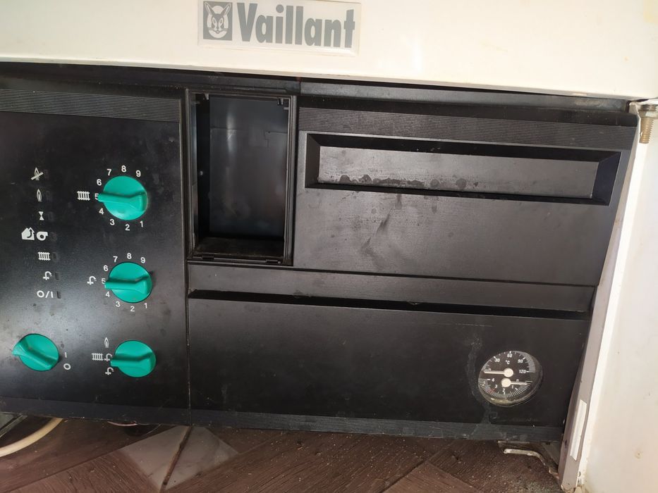 Продам газовий котел vaillant