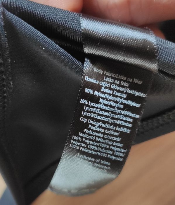 Czarny biustonosz góra od bikini 44C/B