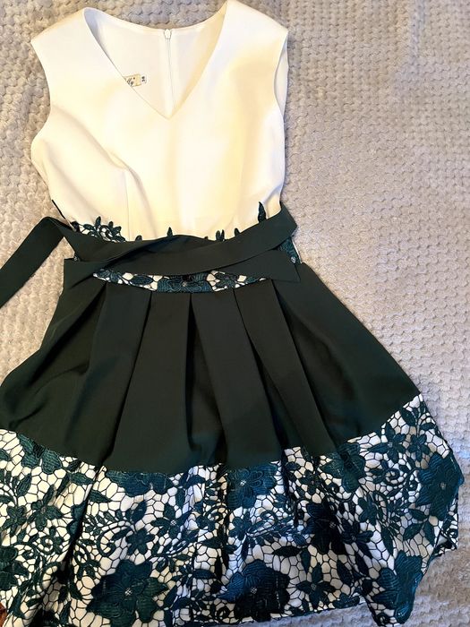 різні плаття, одяг, сукні