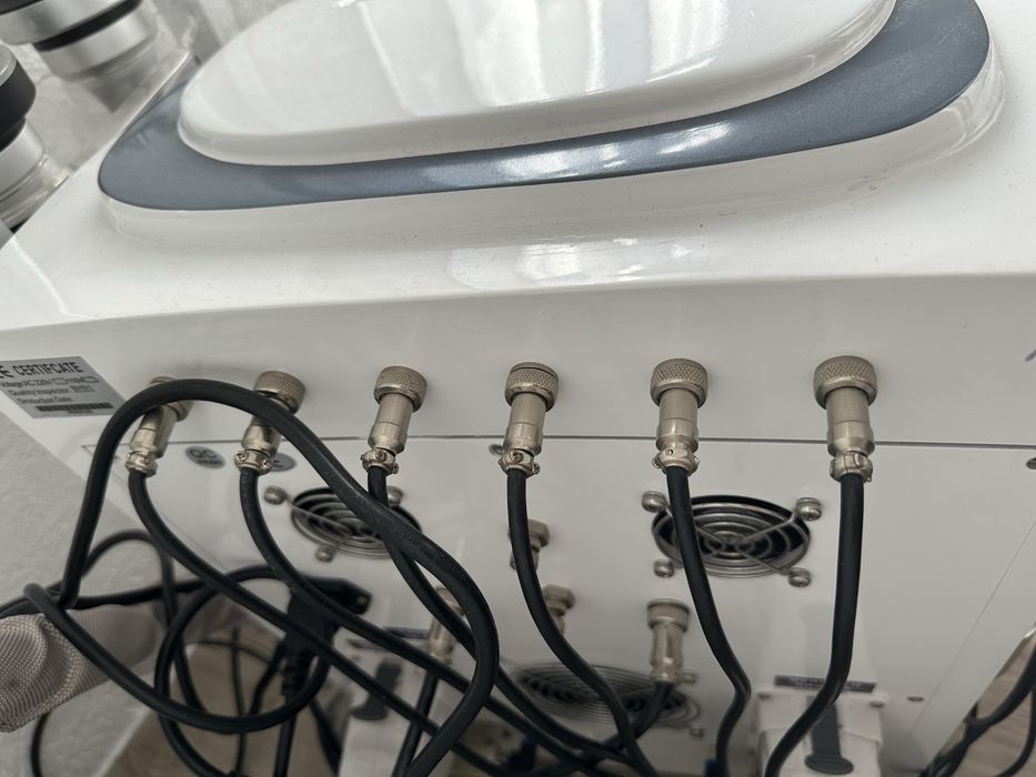 Máquina tratamentos 7 em 1 c/ 2 criolipólises cavitação lipolaser 2 radiofrequências