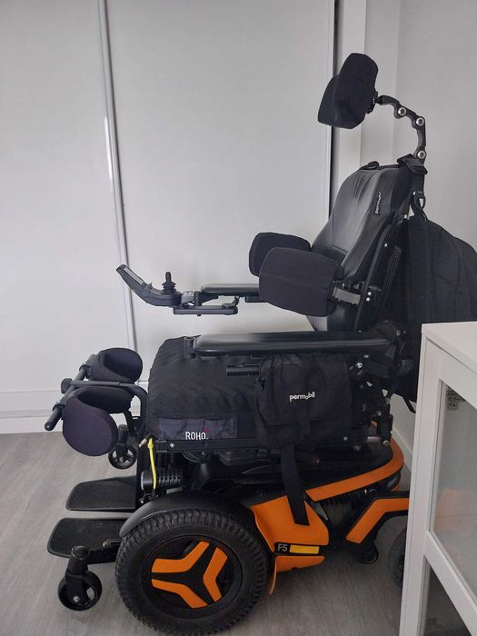 Cadeira de rodas Permobil F5 Corpus VS