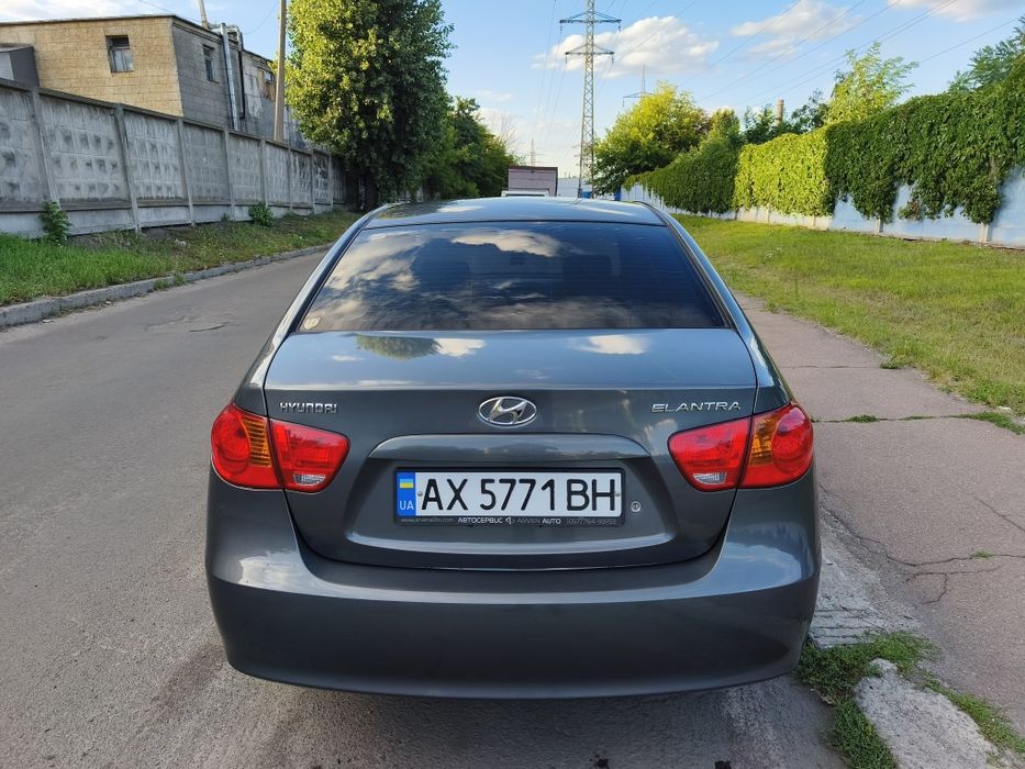 Hyundai Elantra HD