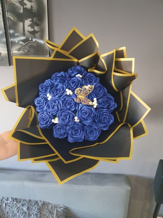 Róże ze wstążki.