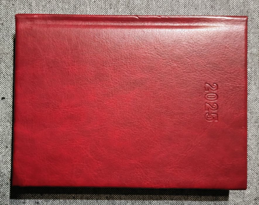 NOWY Kalendarz 2025 - elegancki bordowy