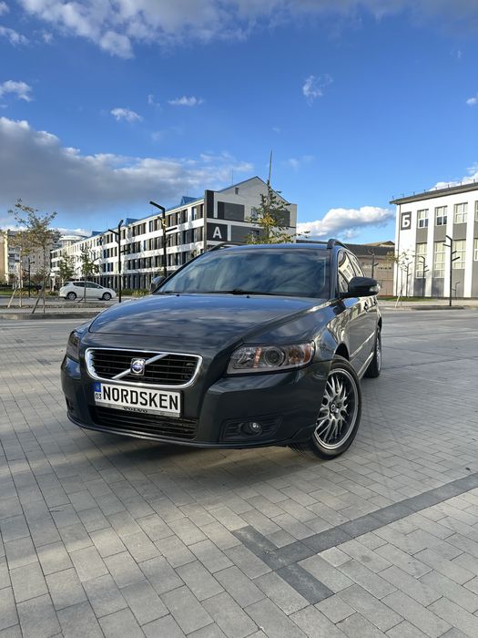 Продам Volvo v50
