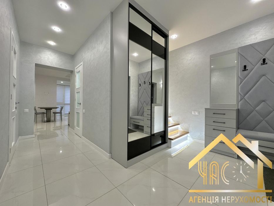 Таунхаус 95 м² з ремонтом і меблями, Жуляни, Київ