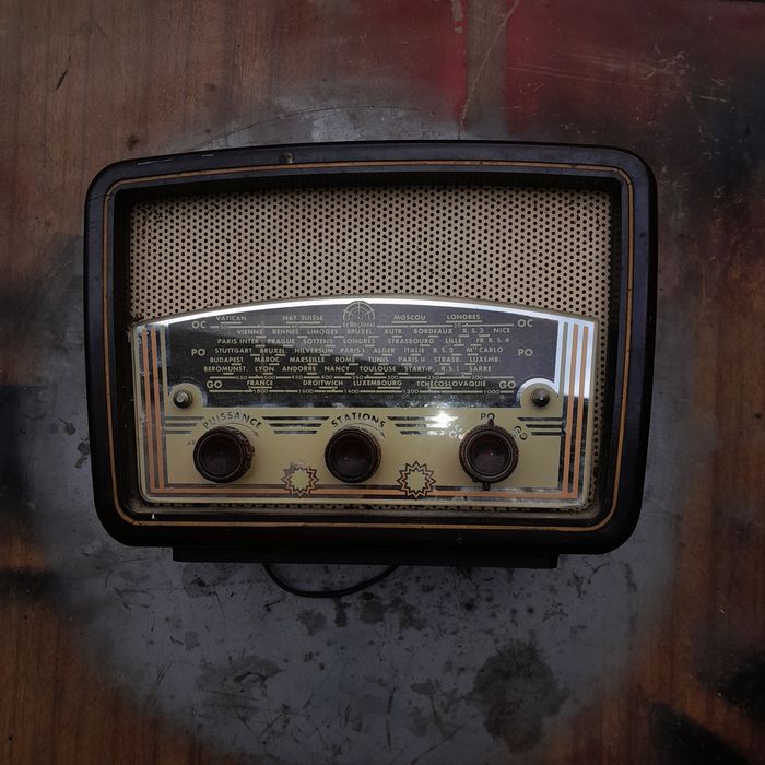 Radio antigo valvulas