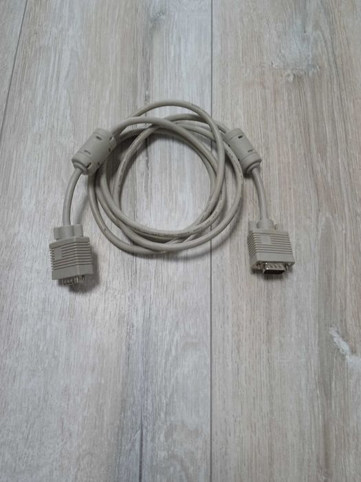 Кабель VGA - VGA 1,8 м 2 ферита