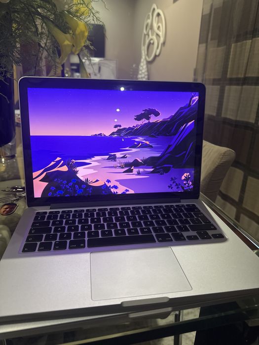Mac book pro em perfeito estado para venda.