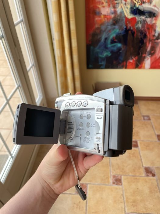 Câmara digital Canon PAL  MV730i