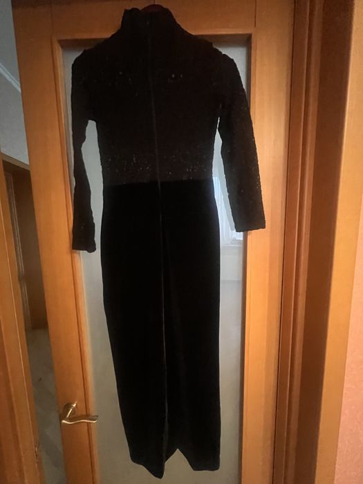 Вечернее бархатное платье