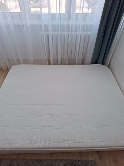 materac jest w doskonałym stanie