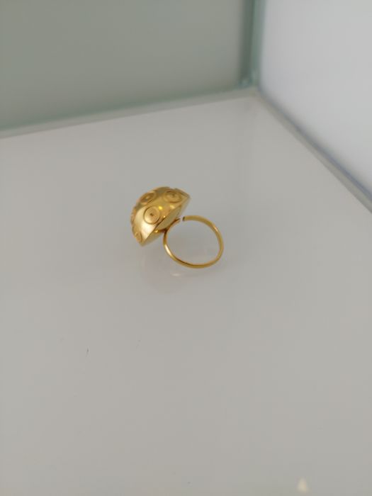 Anel em ouro de 19,2kt