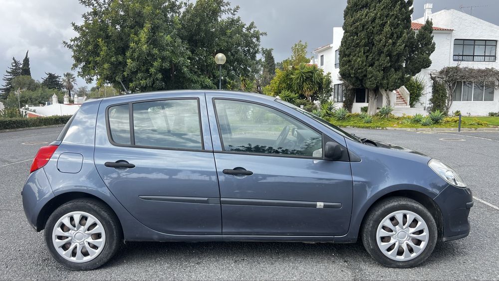 Renault Clio III 1.2 16V Confort – Nacional – Apenas 114.000 km