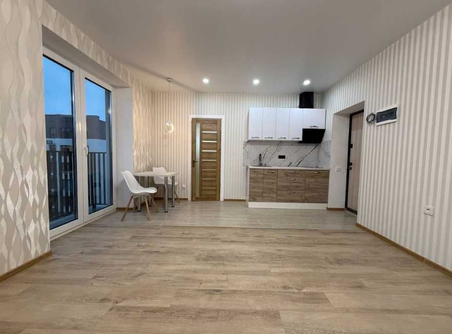 Є квартра - Ідеальна під оренду | Молодість, будинок з ліфтом