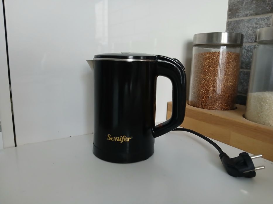 Електрочайник 1 л.