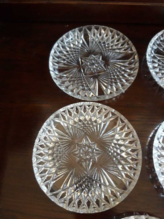 Komplet 7 krysztalowych talerzyków deserowych