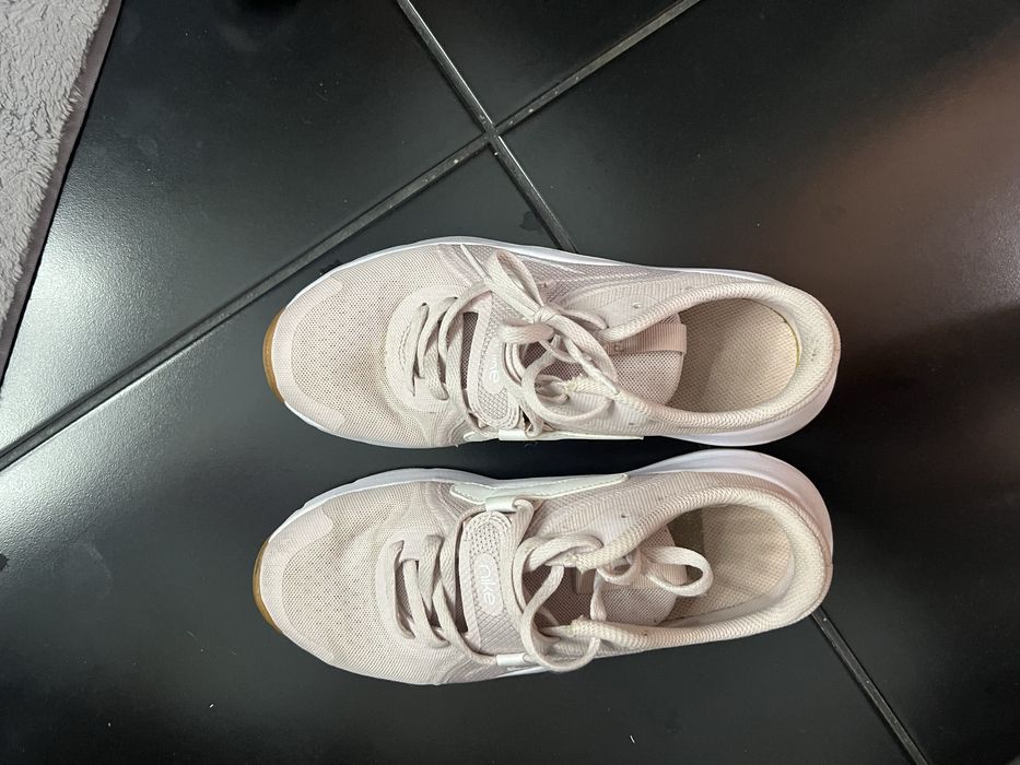 Жіночі кросівки nike