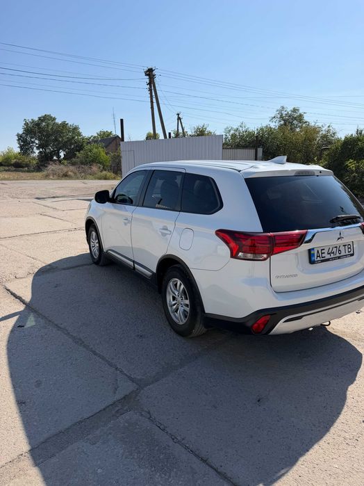 Mitsubishi Outlander 3 2021 авто в гарному стані.