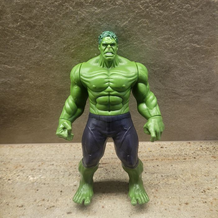 Hulk na baterie praktycznie nie używany , nietrafiony prezent
