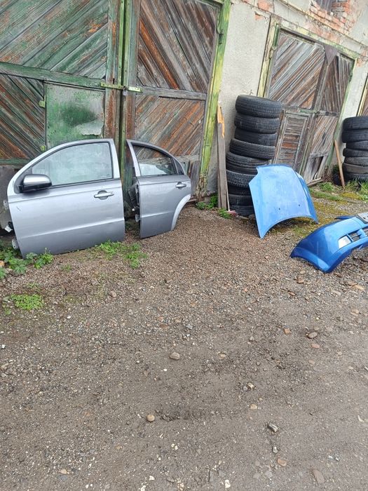 Продам двері шевроле Авео