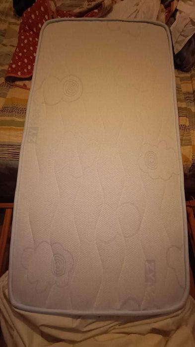 Berço de madeira TRAMA + Colchão novo