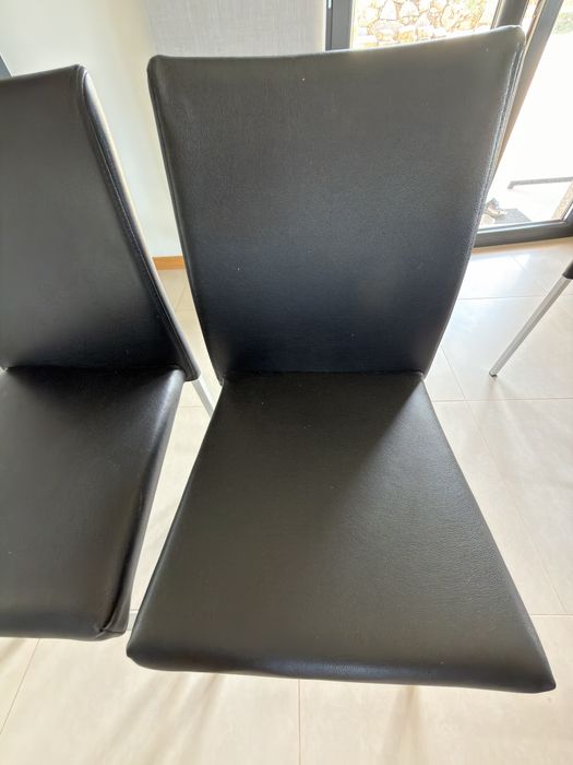 Vendo mesa em vidro trmperado + cadeiras
