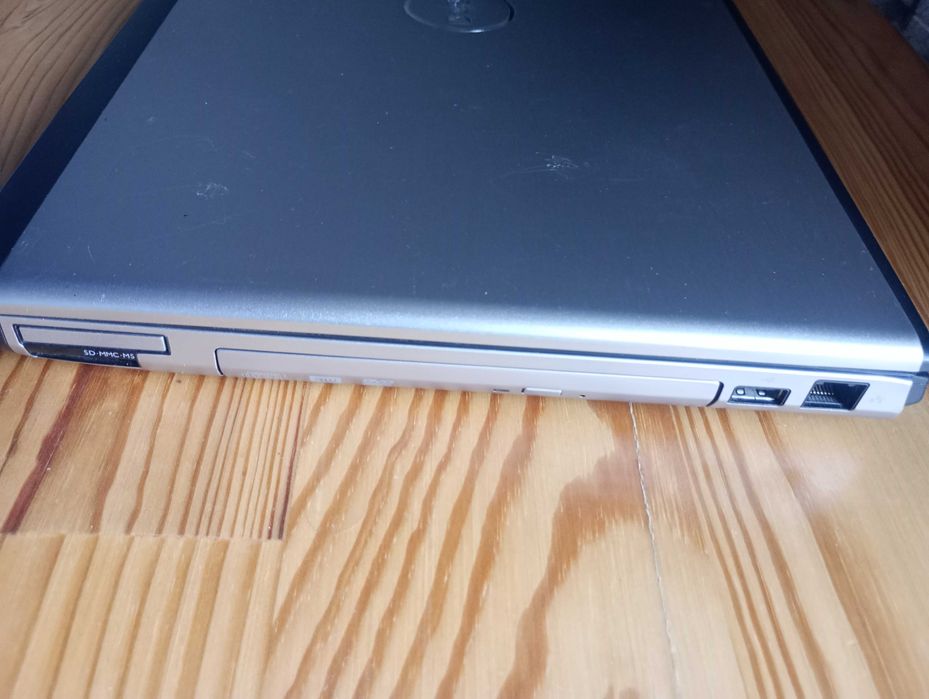 Ноутбук DELL Vostro 3500