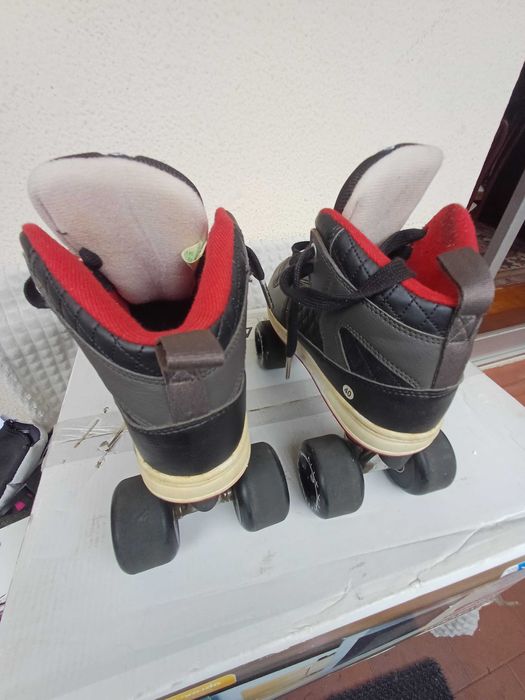 Patins Oxelo 4 rodas e kit de Proteção