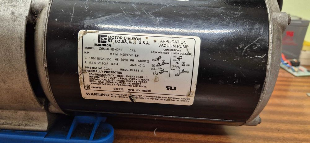 Wysoko wydajna pompa próżniowa Robinair SPX   (Chlodnictwo)