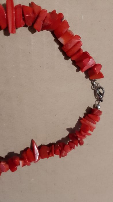 Бусы ожерелье коралл