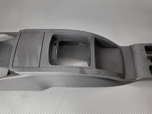 Consola central VOLKSWAGEN Polo (9N)