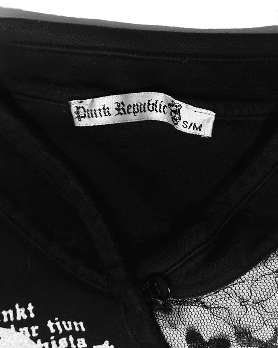 Czarny top z czaszką i zamkami Punk Republic