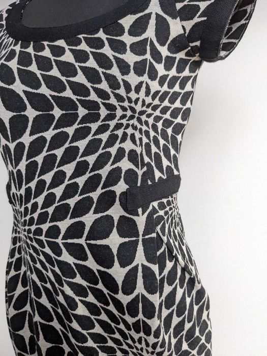 Sukienka wełniana Sandro Ferrone rozmiar włoski 42 (38/M)