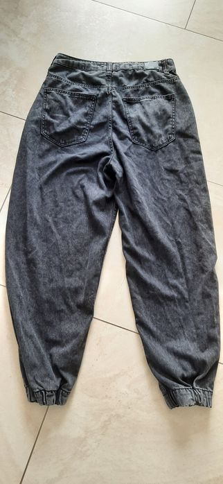 Spodnie jeansowe Bershka 36