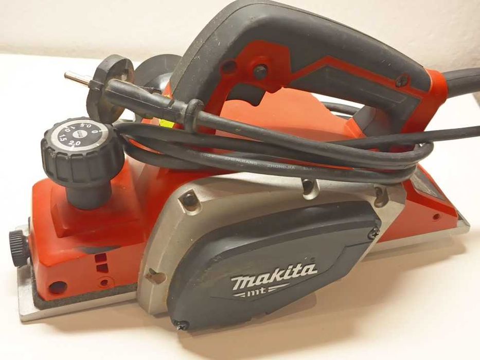 Strug elektryczny Makita M1901 500W Sk