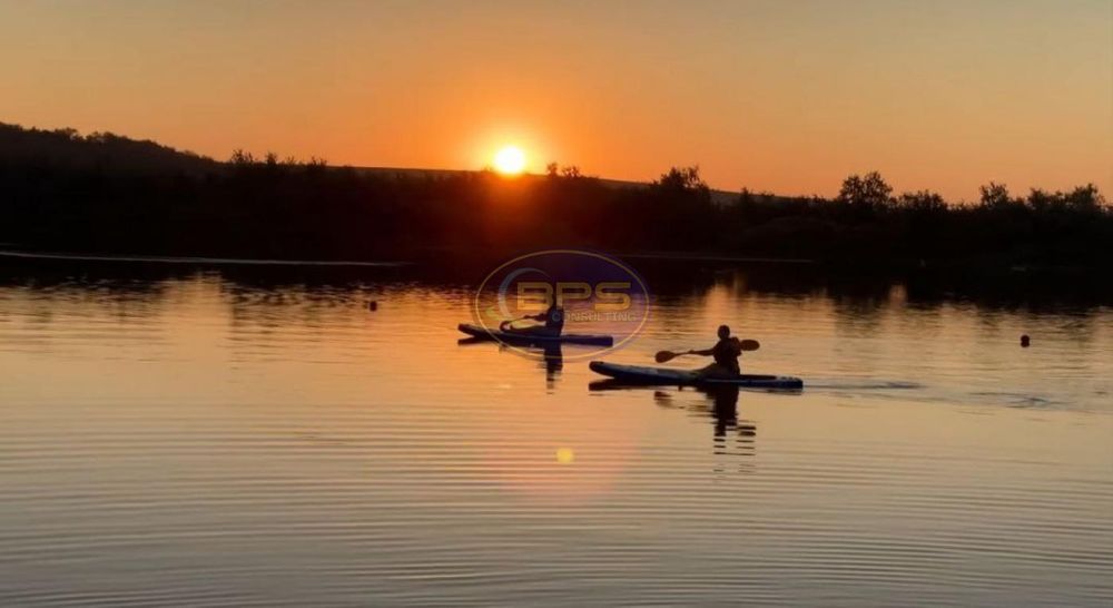 Ексклюзивна рекреаційна ділянка 9,7 га з озером та готовим бізнесом