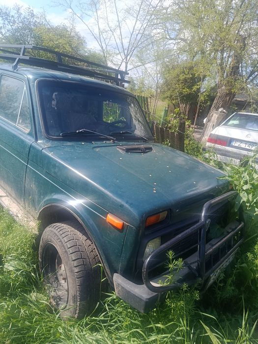 Автомобіль Ніва ваз 2121