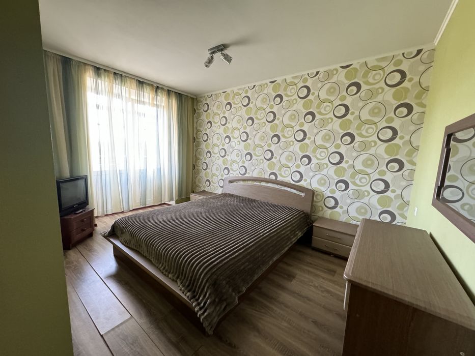 3 кім. квартира, поруч Будинок Офіцерів, Жд/Авто вокзал, Центр