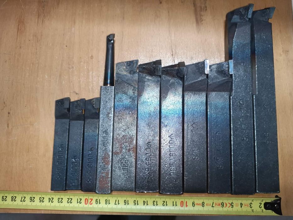 Різці токарні ВК 8, Т 5 К 10 поточний, відрізаний, прохідний . Резцы т