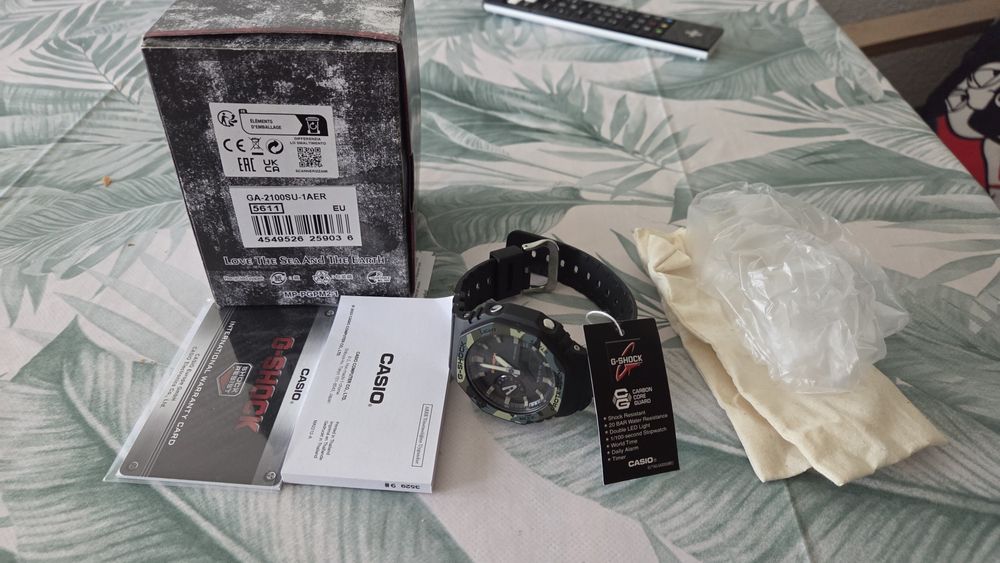 Casio G-shock GA2100SU-1AER CARBON CORE GUARD