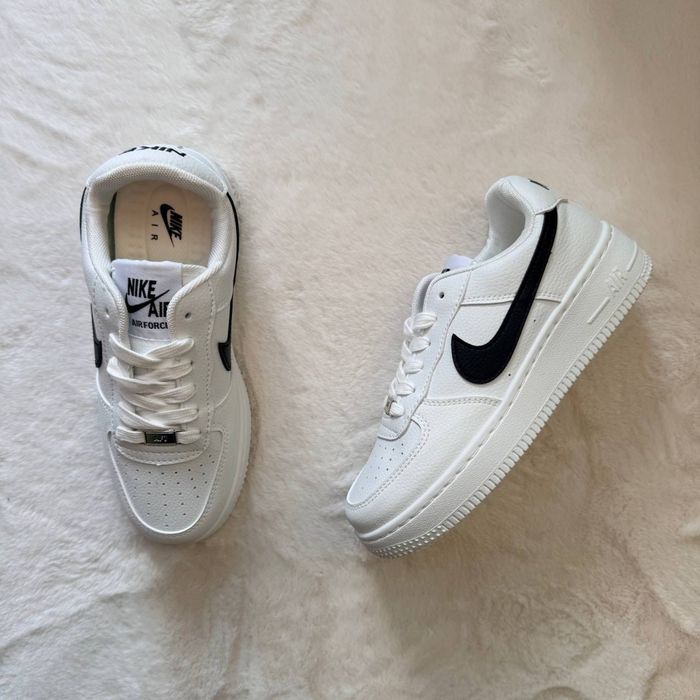 Кросівки Жіночі Nike Air Force 1 Low White and Black