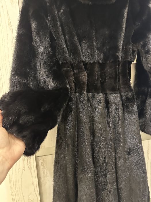 Продам норковую шубу