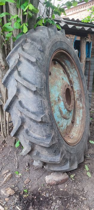 Колесо   продам.
