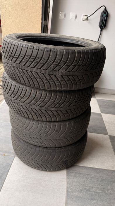 Зимові шини Nexen 215/55/17, комплект 4шт.
