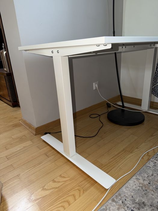 Ikea biurko z regulacją standing desk biurko stojące