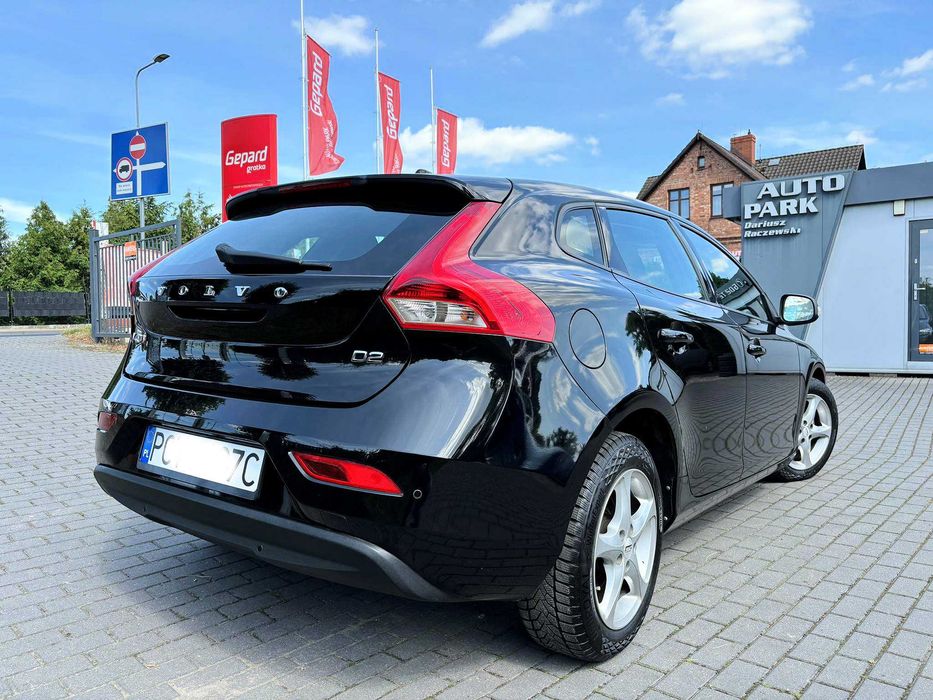 Samochód Volvo V40 2,0 120 KM