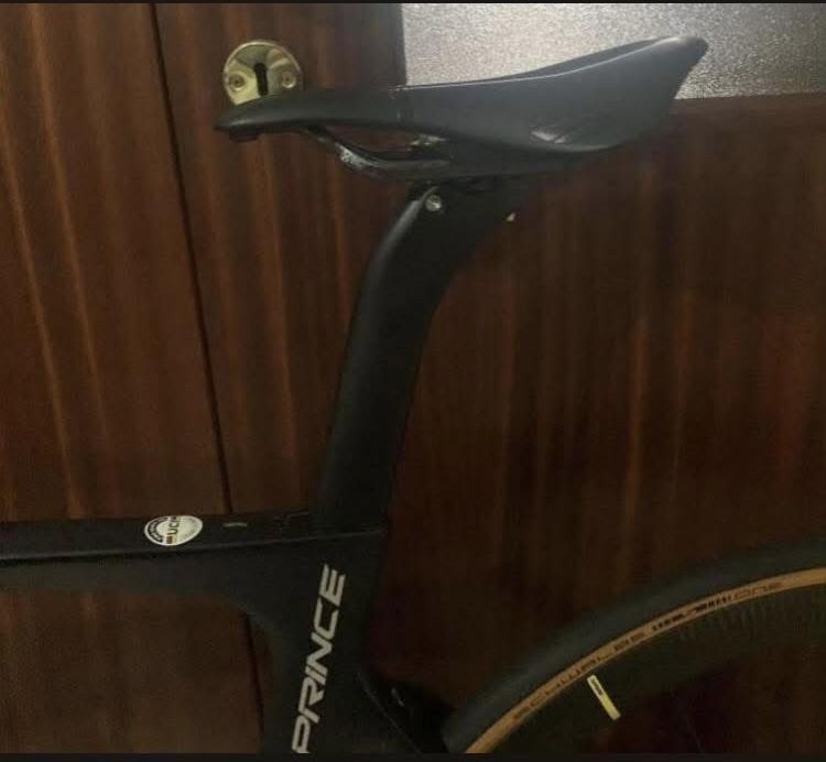 Bicicleta pinarelo prince nova 0Km tamanho 53 de disco di2 de 12V