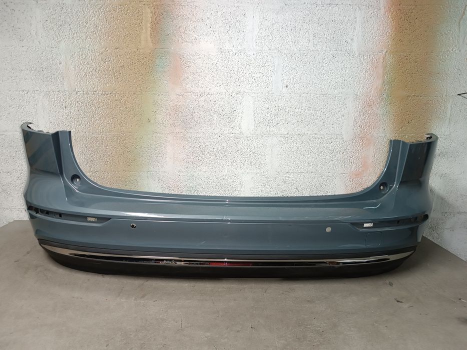 Vendo parachoque de trás Volvo V60 (2) ano 2018/22