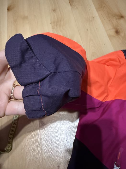 Куртка на зріст 140